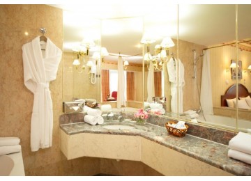 Маринс Парк Отель Сочи |Люкс Апартамент 2-местный 2-комнатный